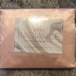 Twin XL Satin Sheets